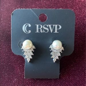 💫CHARMING CHARLIE💫 Women’s earrings